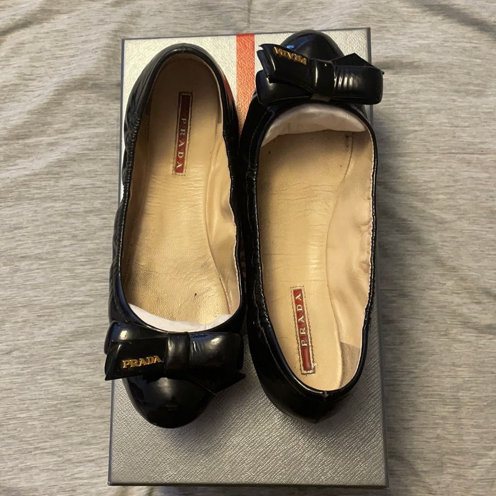 Used Prada Vernice Flats